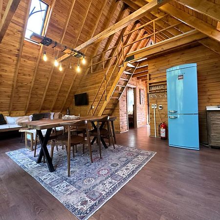 Panurlawoodenhouse Oezel Havuz& Sauna Mavi Екстериор снимка
