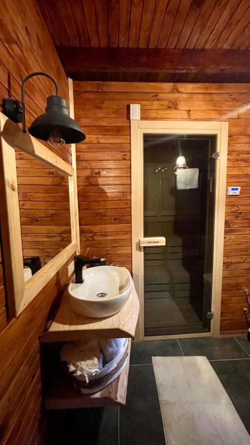 Panurlawoodenhouse Oezel Havuz& Sauna Mavi Екстериор снимка
