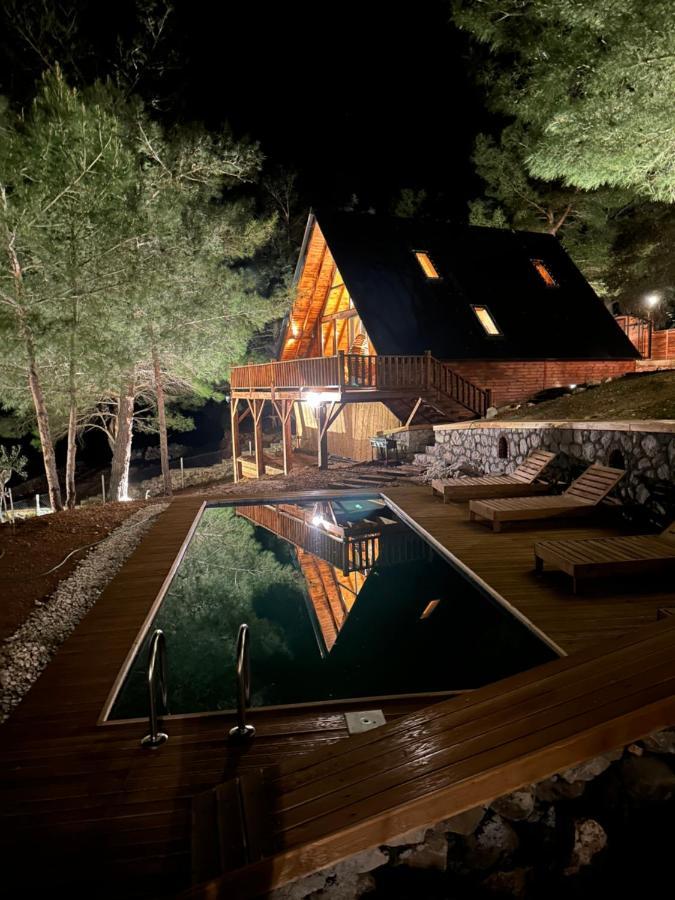 Panurlawoodenhouse Oezel Havuz& Sauna Mavi Екстериор снимка