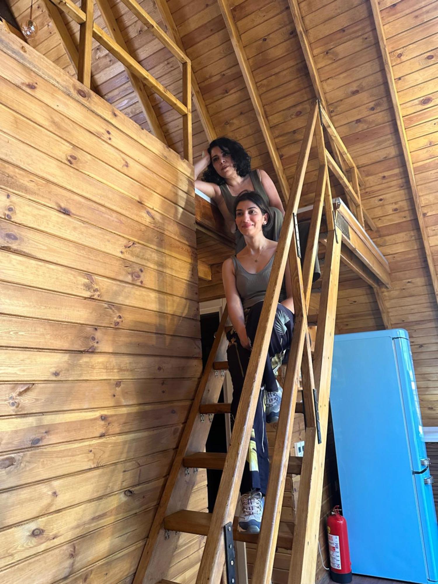 Panurlawoodenhouse Ozel Havuz& Sauna Mavi Екстериор снимка
