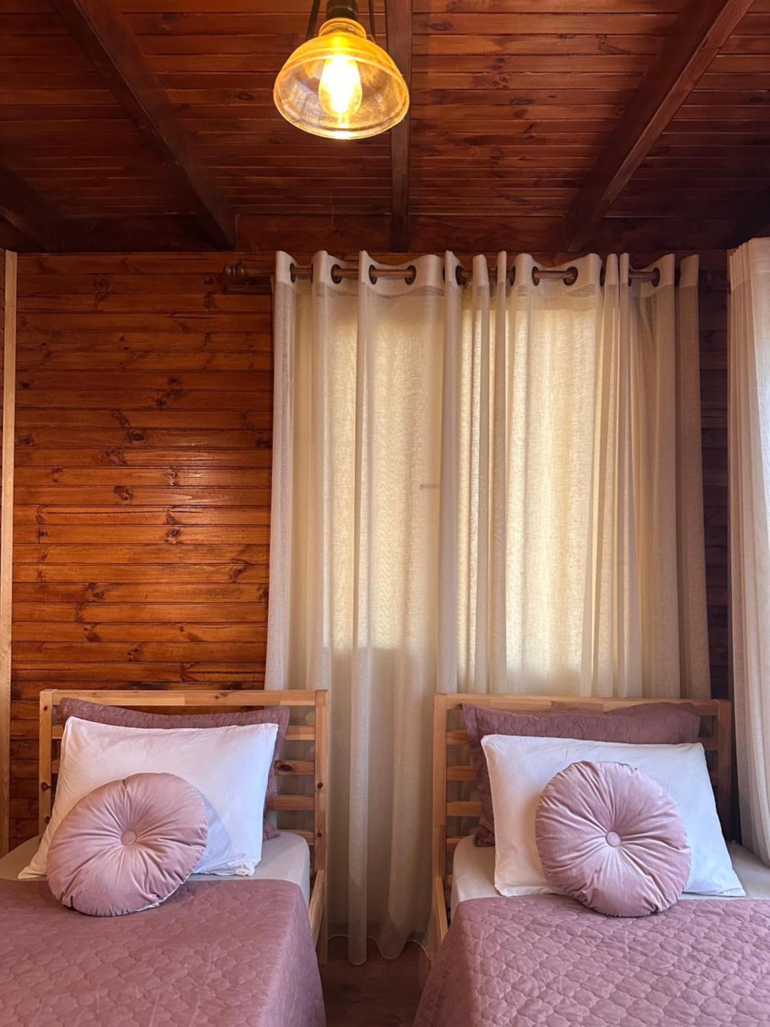 Panurlawoodenhouse Oezel Havuz& Sauna Mavi Екстериор снимка